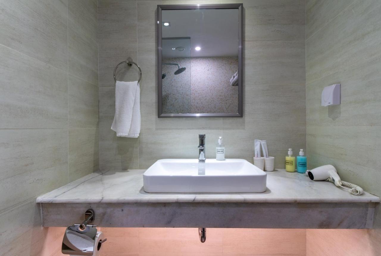 Edelweiss Art Hotel Ulaanbaatar Ngoại thất bức ảnh